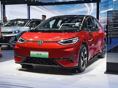 上汽大众ID.3 GTX套件款正式上市 限时一口价13.7388万元起