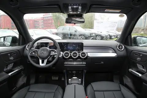 奔驰EQB 制动片偏磨技术解析